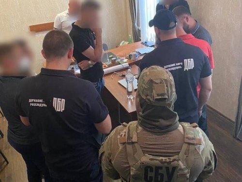 В Одессе полицейские обложили данью представительниц древней профессии и … попались