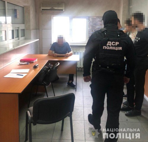 Тысяча долларов за контейнер: в Одессе задержали таможенников на коррупции