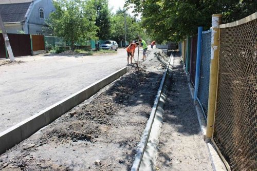 В Белгороде-Днестровском благодаря участию людей ремонтируют тротуары