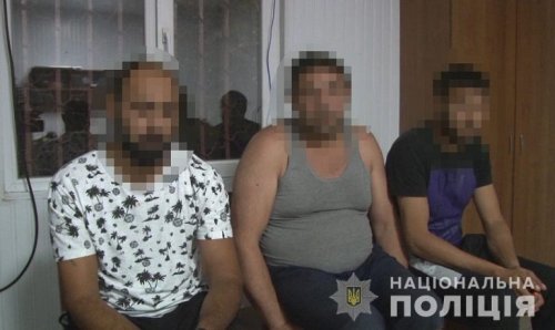 Трое жителей Болградского района грабили отдыхающих в Затоке
