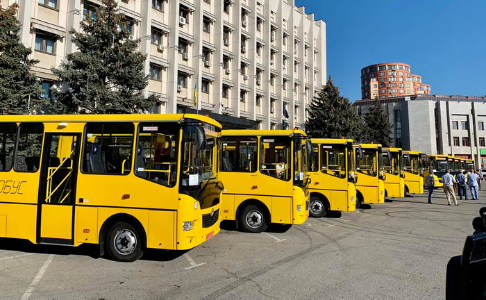 К 1 сентября 24 новых школьных автобуса получат громады в Одесской области