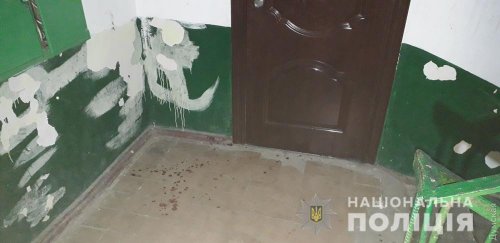 В Белгороде-Днестровском мужчина заступился за беременную соседку, которую обижал муж, и получил пулю в шею