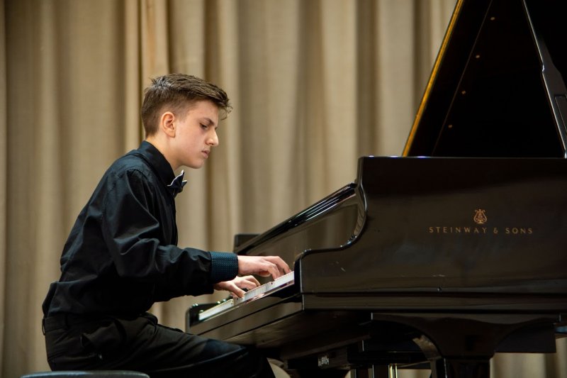Одесский школьник победил на Всеукраинском конкурсе молодых пианистов