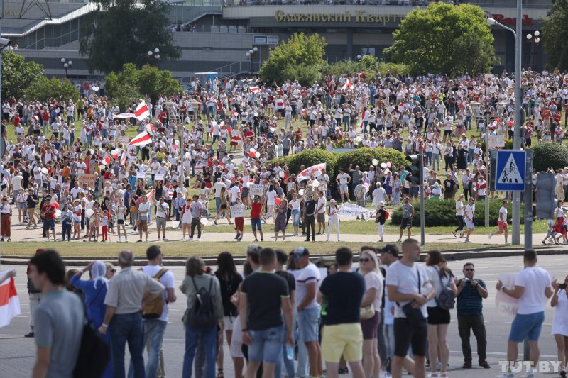 В Беларуси проходят самые масштабные протестные митинги (фото)
