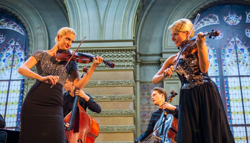 Хеви-метал и рок на скрипках — в филармонии зажег литовский камерный оркестр