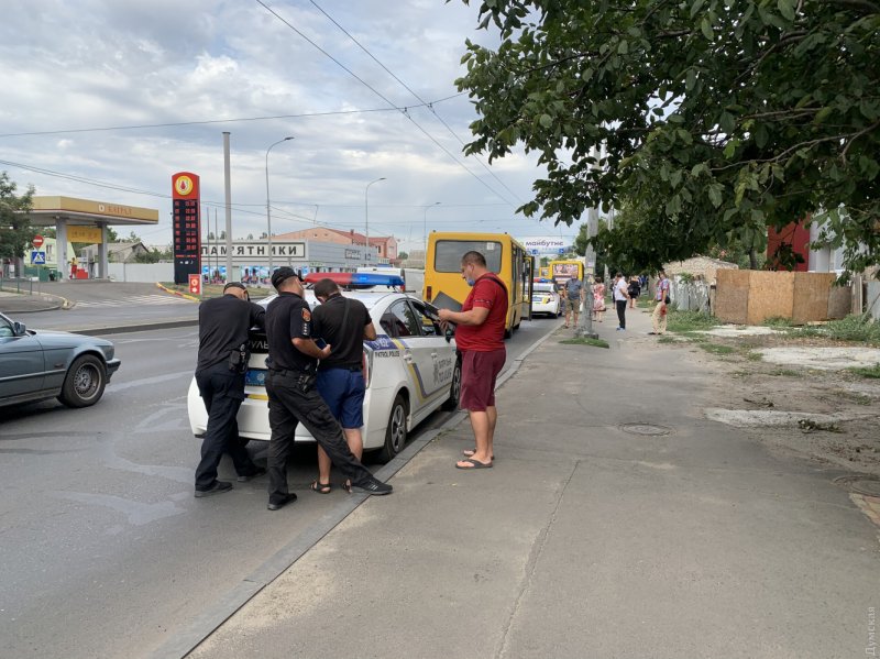 В одесских трамваях и троллейбусах ограничили число пассажиров