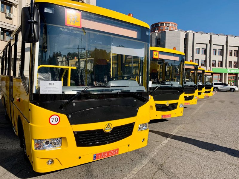 К 1 сентября 24 новых школьных автобуса получат громады в Одесской области