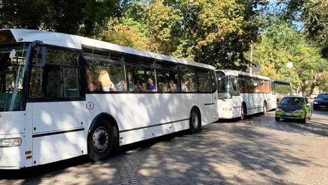 С вокзала на поселок Котовского теперь ходят большие автобусы (фото)