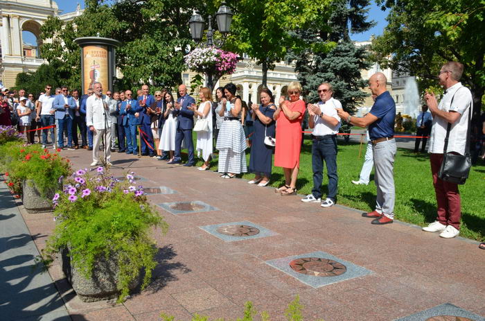 5 новых звезд появились на Аллее выдающихся одесситов