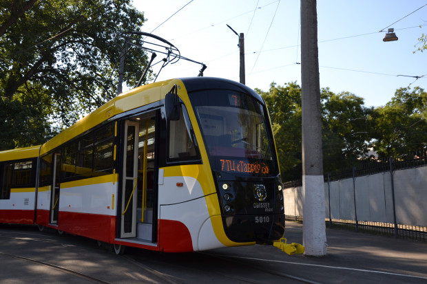 Одесские транспортники выпустили второй многосекционный трамвай — самый длинный в Украине (фото, видео)