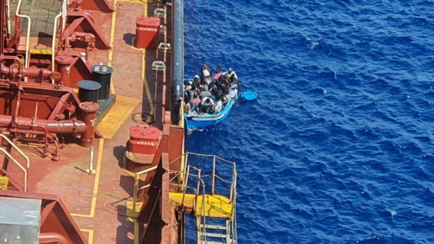 Капитан из Одессы спас 27 мигрантов в Средиземном море