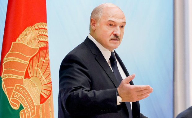 «Железный занавес»: Лукашенко заявил, что Беларусь закрывает границы с Польшей и Литвой и усиливает контроль на границе с Украиной