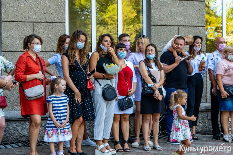 В Одессе прозвенел первый звонок во время карантина (фото)