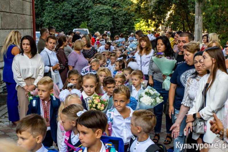 В Одессе прозвенел первый звонок во время карантина (фото)