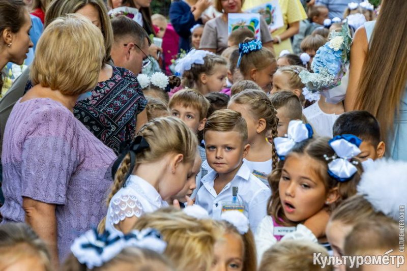 В Одессе прозвенел первый звонок во время карантина (фото)