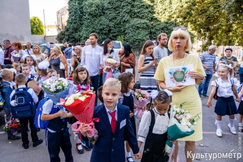 В Одессе прозвенел первый звонок во время карантина (фото)