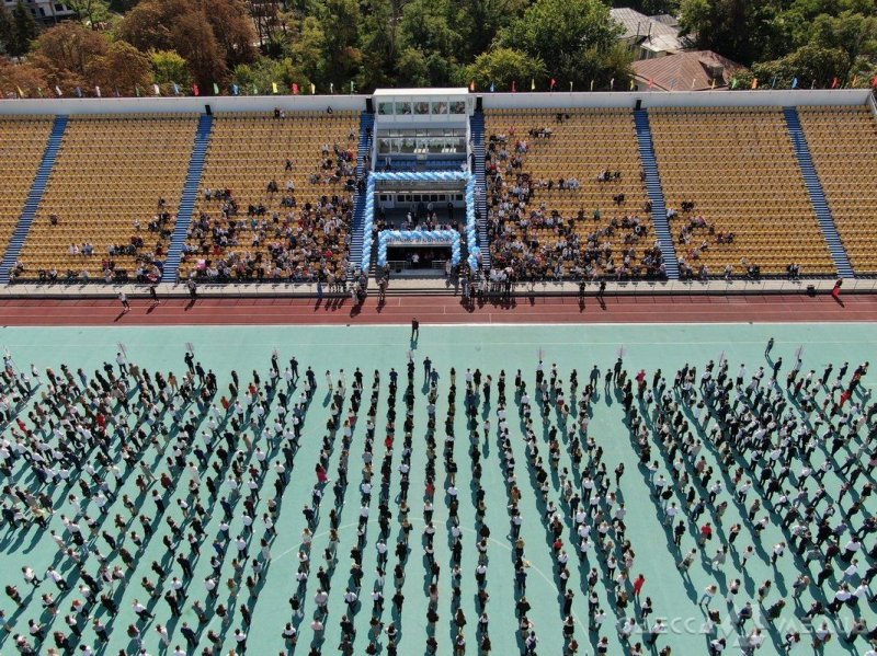 В Одесской юридической академии начался новый учебный год: университетскую семью пополнили 3 тысячи студентов