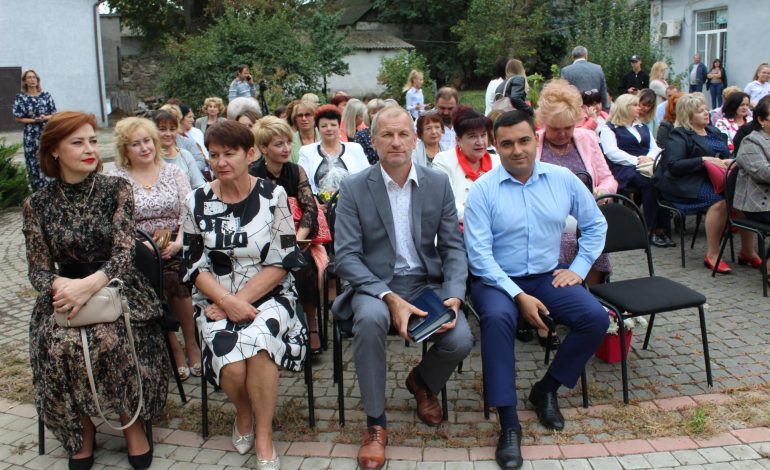 Как в Белгороде-Днестровском поздравляли педагогов