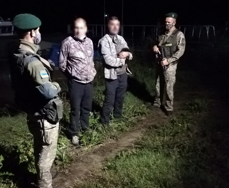 Измаильские пограничники задержали румынских рыбаков, заблудившихся на Дунае