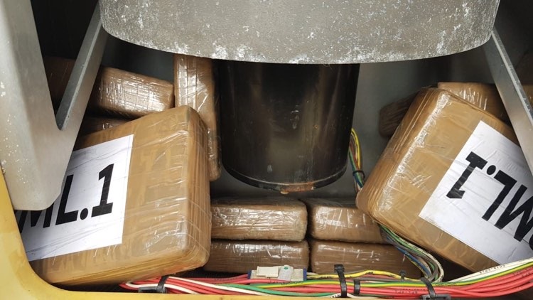 В порту «Южный» нашли партию кокаина на 10 млн долларов (фото)