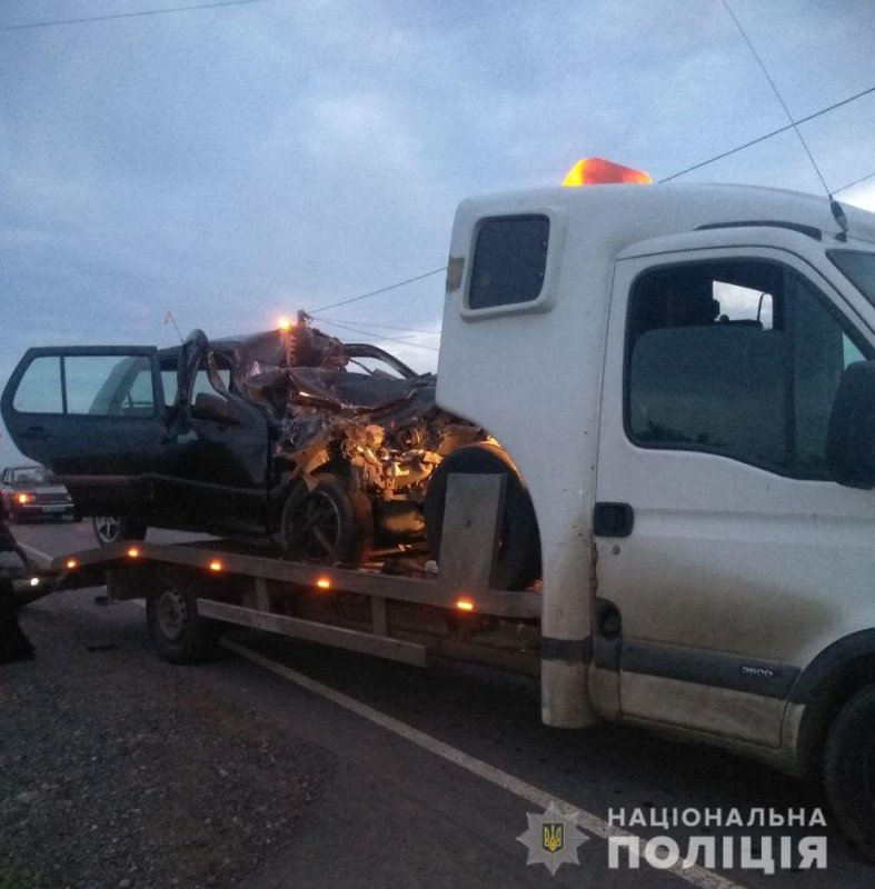 Въехал в грузовик: в Одесской области произошло смертельное ДТП (фото)