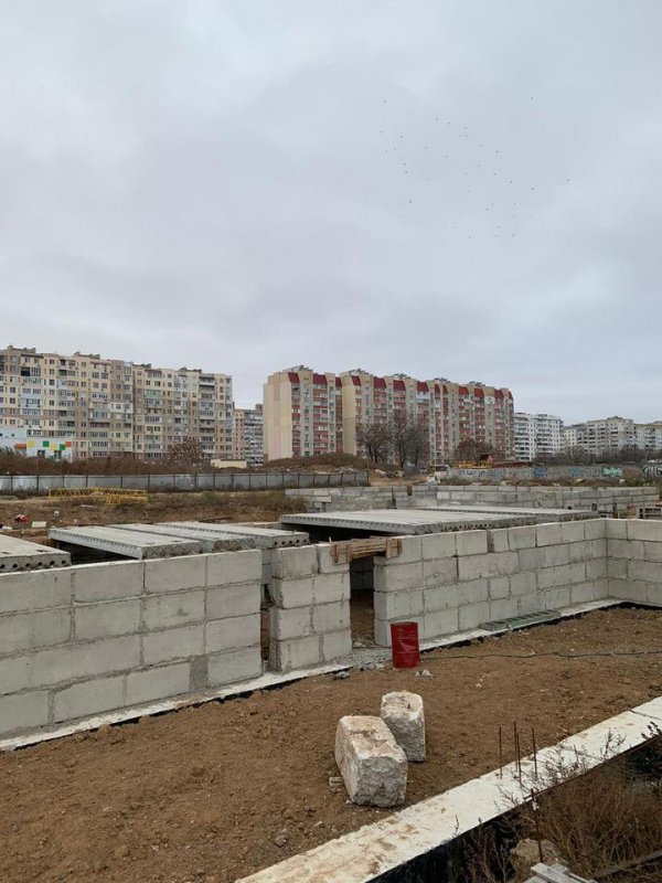 Руководитель предприятия «заработал» 1,5 миллиона гривен на строительстве учебного заведения в Суворовском районе Одессы (фото)