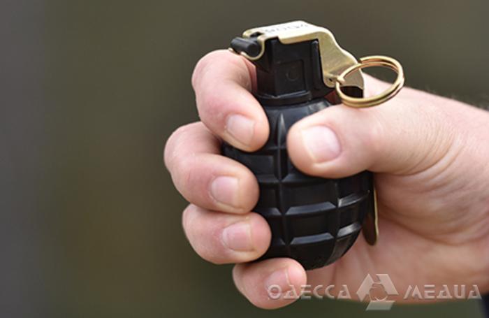 В селе Одесской области дети игрались с «гранатой»: пограничник предотвратил трагедию