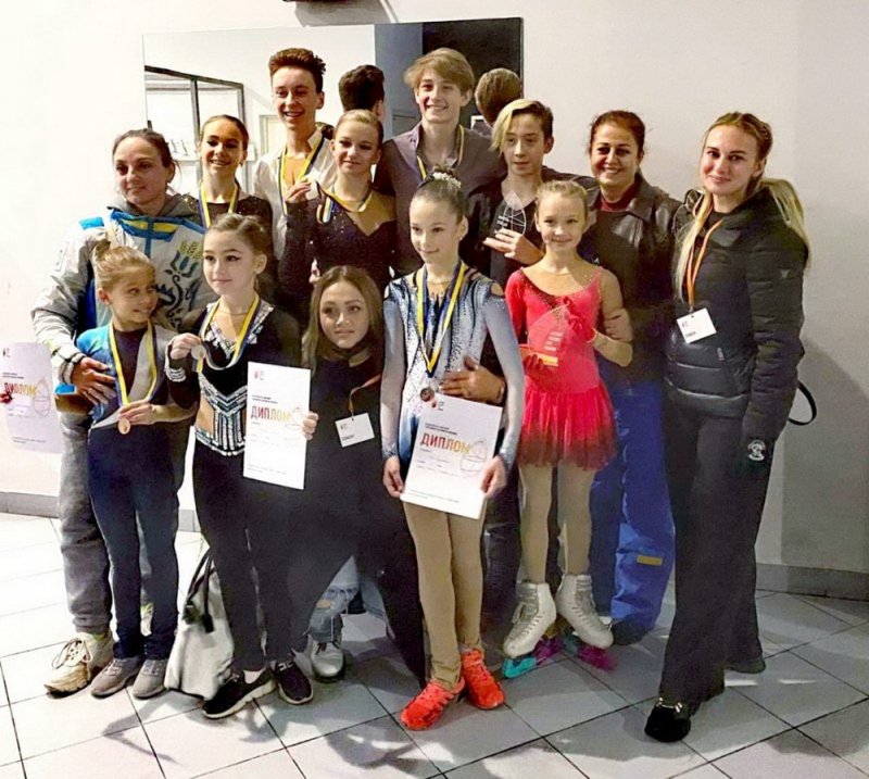 Юные одесские фигуристы завоевали 13 медалей на всеукраинском турнире Autumn Talents Cup (фото)