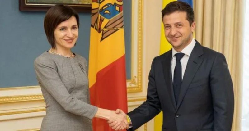 В Молдове президентом впервые выбрали женщину. Зеленский уже поздравил с победой