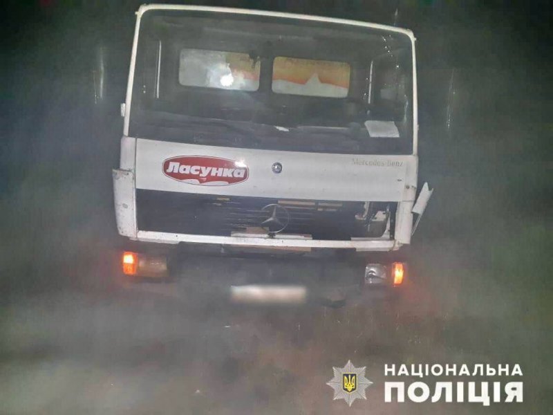 Под Одессой из-за тумана пешеход погиб под колесами грузовика