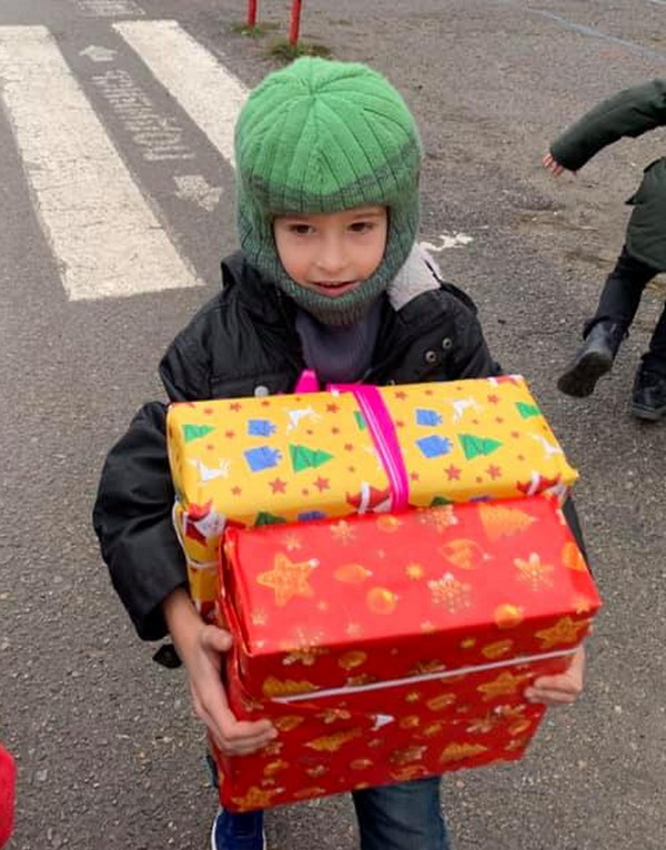 Одесские школьники собирают подарки для сирот из интернатов (фото)