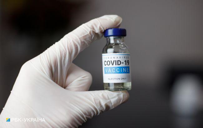 В Украине вакцинировать от коронавируса планируют 50% населения в 2021 году