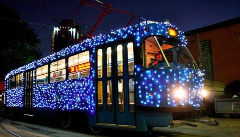 Новогодние праздники в Одессе: парады трамваев и троллейбусов
