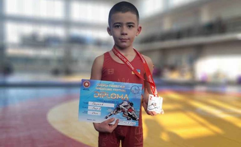 Третьеклассник из Болградского района стал призером борцовского турнира