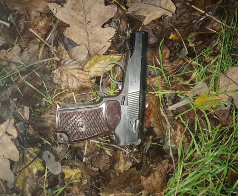 В Одесской области задержали трех нарушителей границы, рядом с ними нашли пистолет