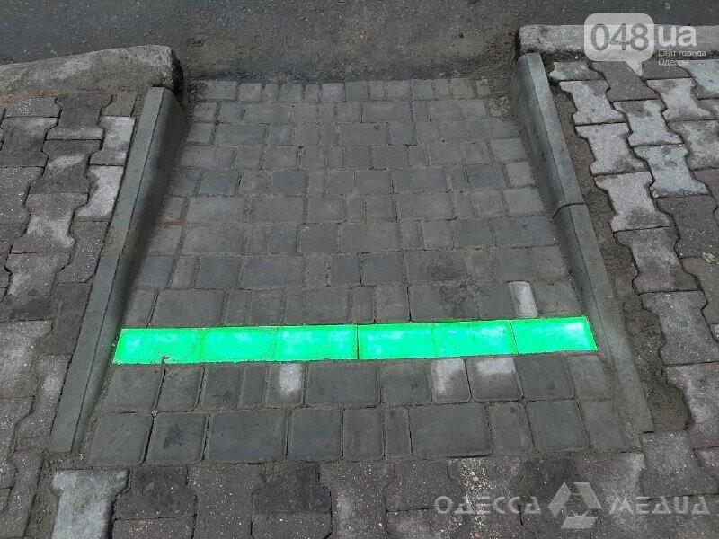 В центре Одессы появился новый LED-светофор