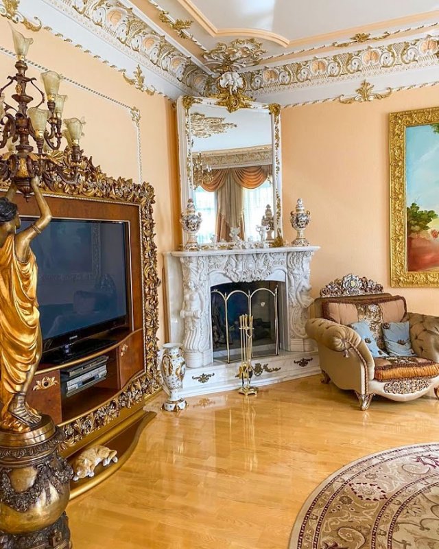 На Дерибасовской продают “королевскую” квартиру за миллион долларов