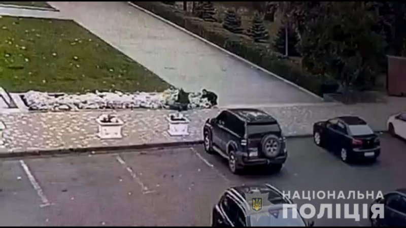 Двое одесситов украли на Аллее Славы цветов на 30 тыс. гривен