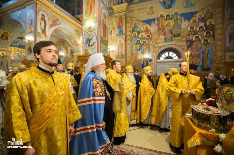 В Одесской епархии не хотят надевать защитные маски (фото)