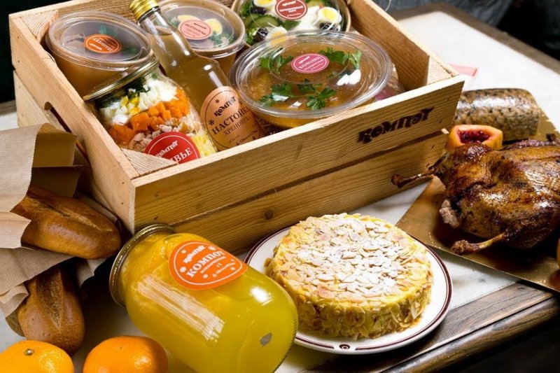 Одесские рестораны готовят новогодний стол с доставкой на дом (промо)
