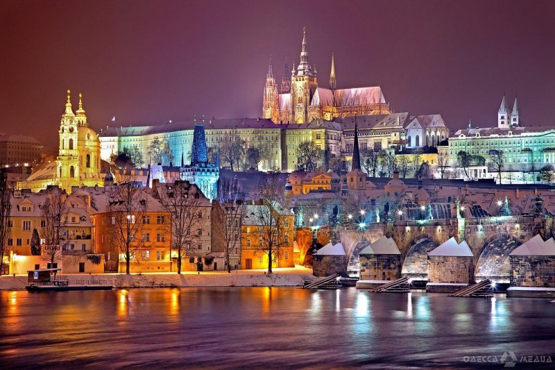 На новогодние праздники одесситы смогут полететь в Прагу