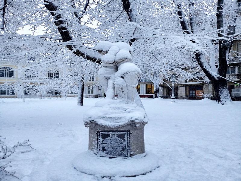 Одесса: Пале-Рояль во власти мокрого снега (фото)