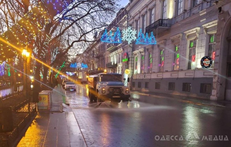 Комунальные службы отчитались об уборке улиц после празднования Нового года