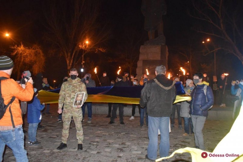 В Одессе зажгли факелы в честь дня рождения Степана Бандеры