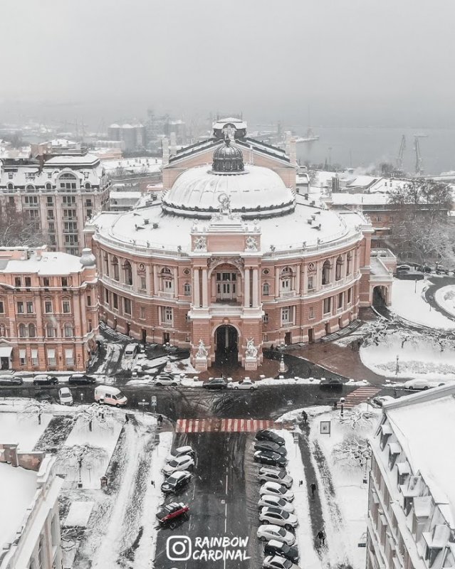 Самые красивые фото снежной Одессы из соцсетей