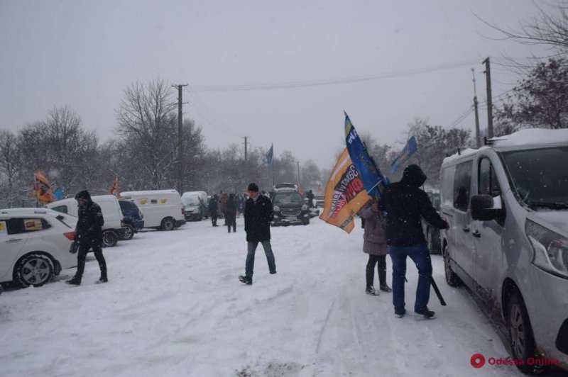 Одесские бизнесмены протестовали против локдауна автопробегом (фото)