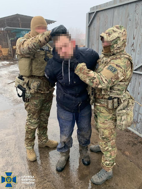 СБУ нашла арсенал оружия в частном доме в Одесской области