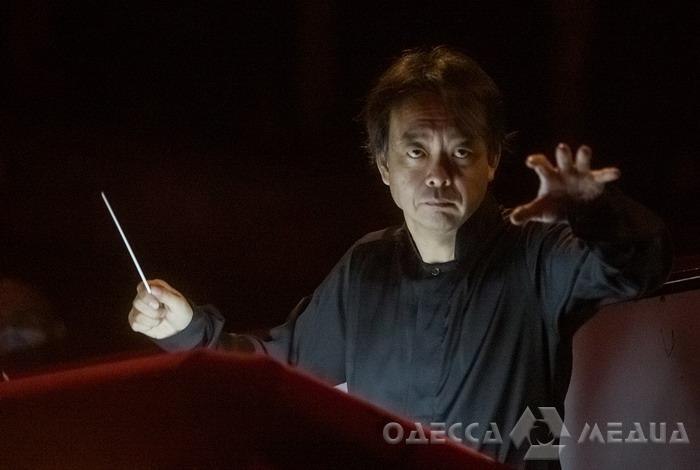 Известный японский дирижер присоединился к коллективу Одесского театра оперы и балеты