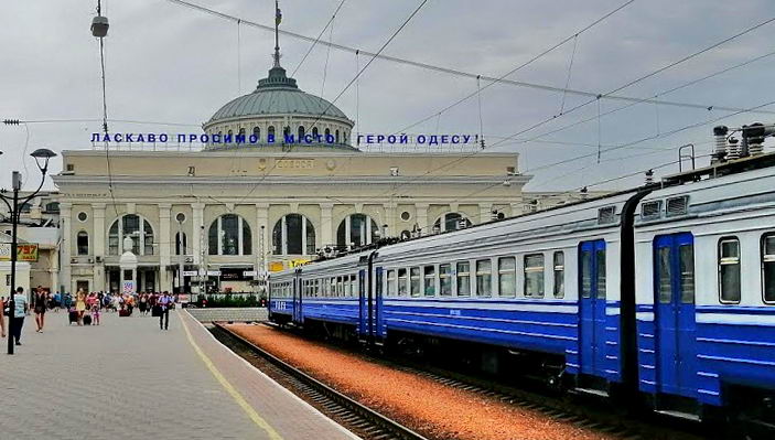 Одесская железная дорога собирается сэкономить 300 тыс грн на светильниках