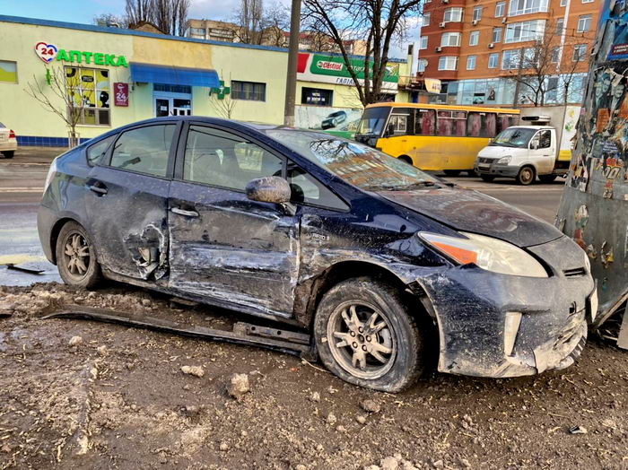 В центре Одессы пьяный водитель сбил двух детей на пешеходном переходе